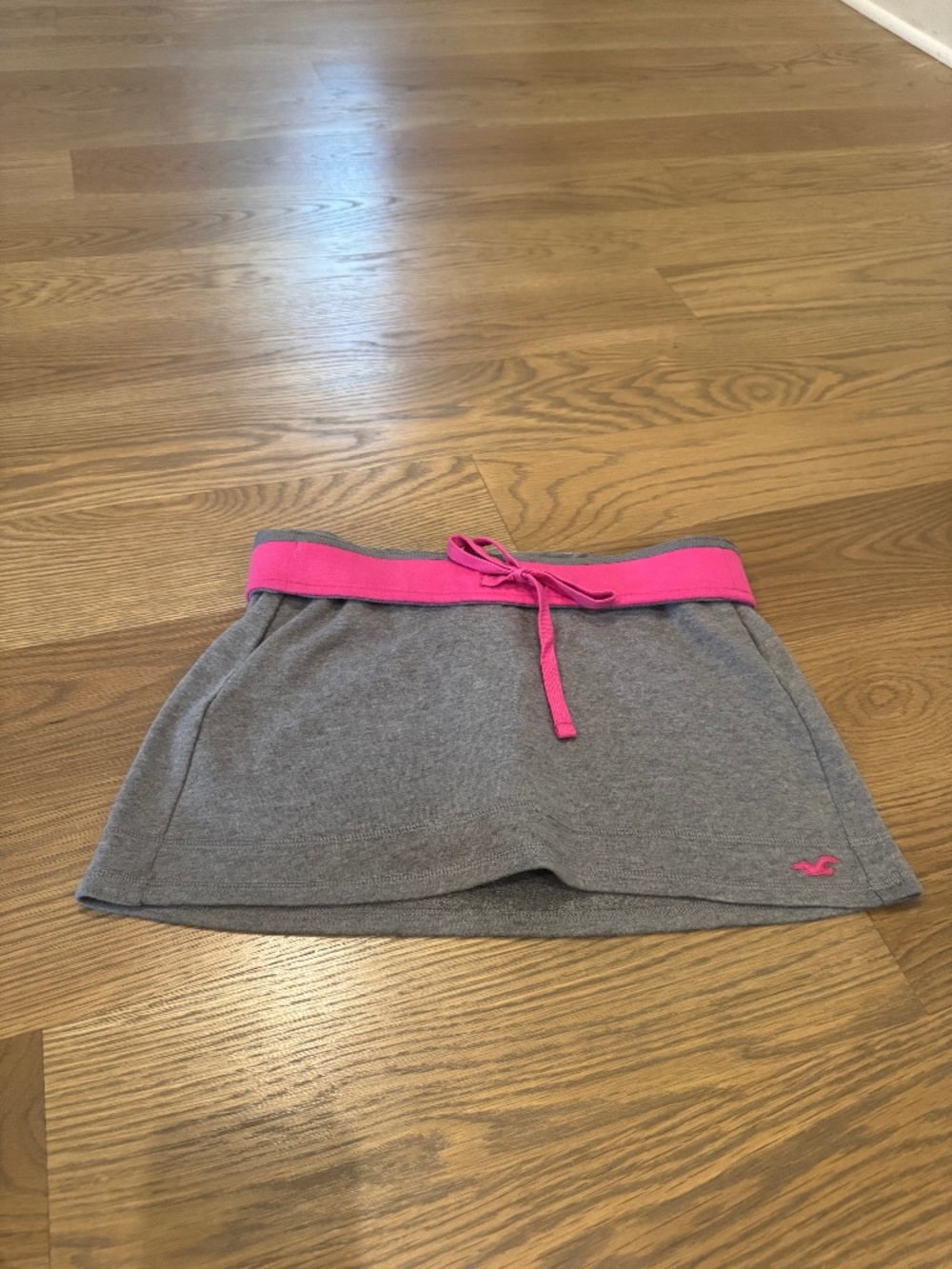 Hollister -skirt gray & pink size XS